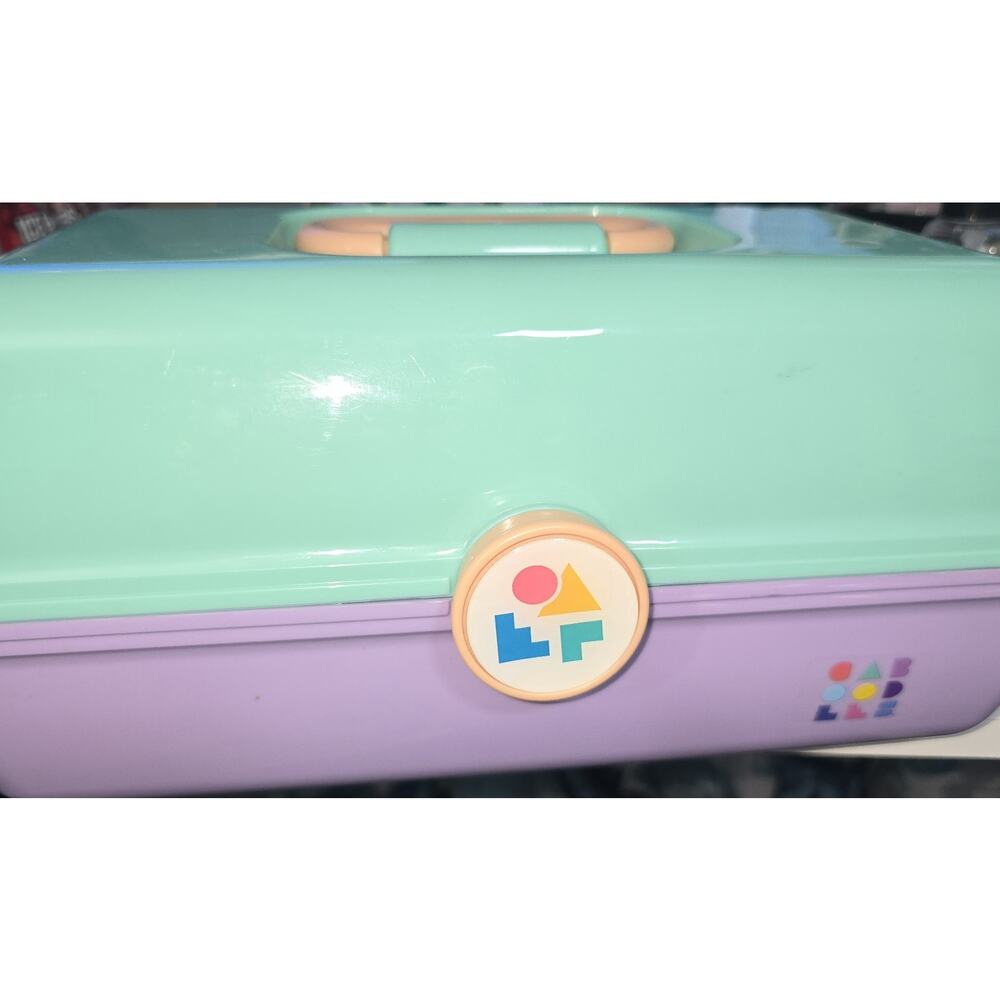 Caboodles On-The-Go Girl Seafoam & Lavender Makeup Case
